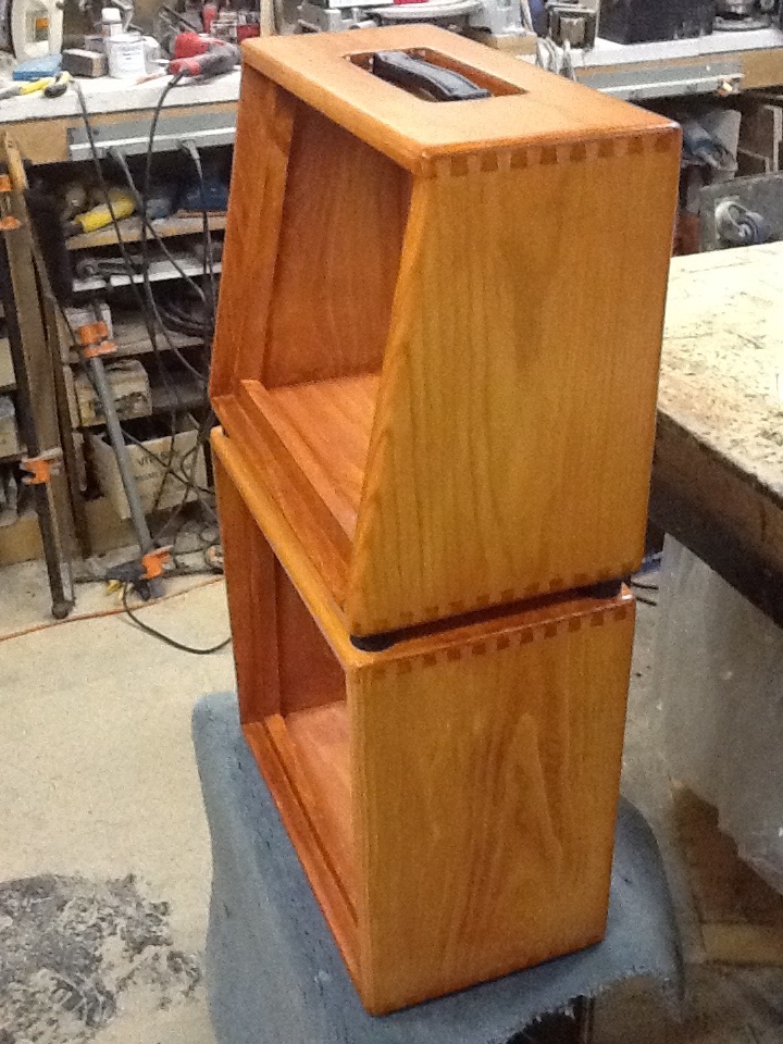 Wood grain Guitar speaker with dovetail joinery and custom